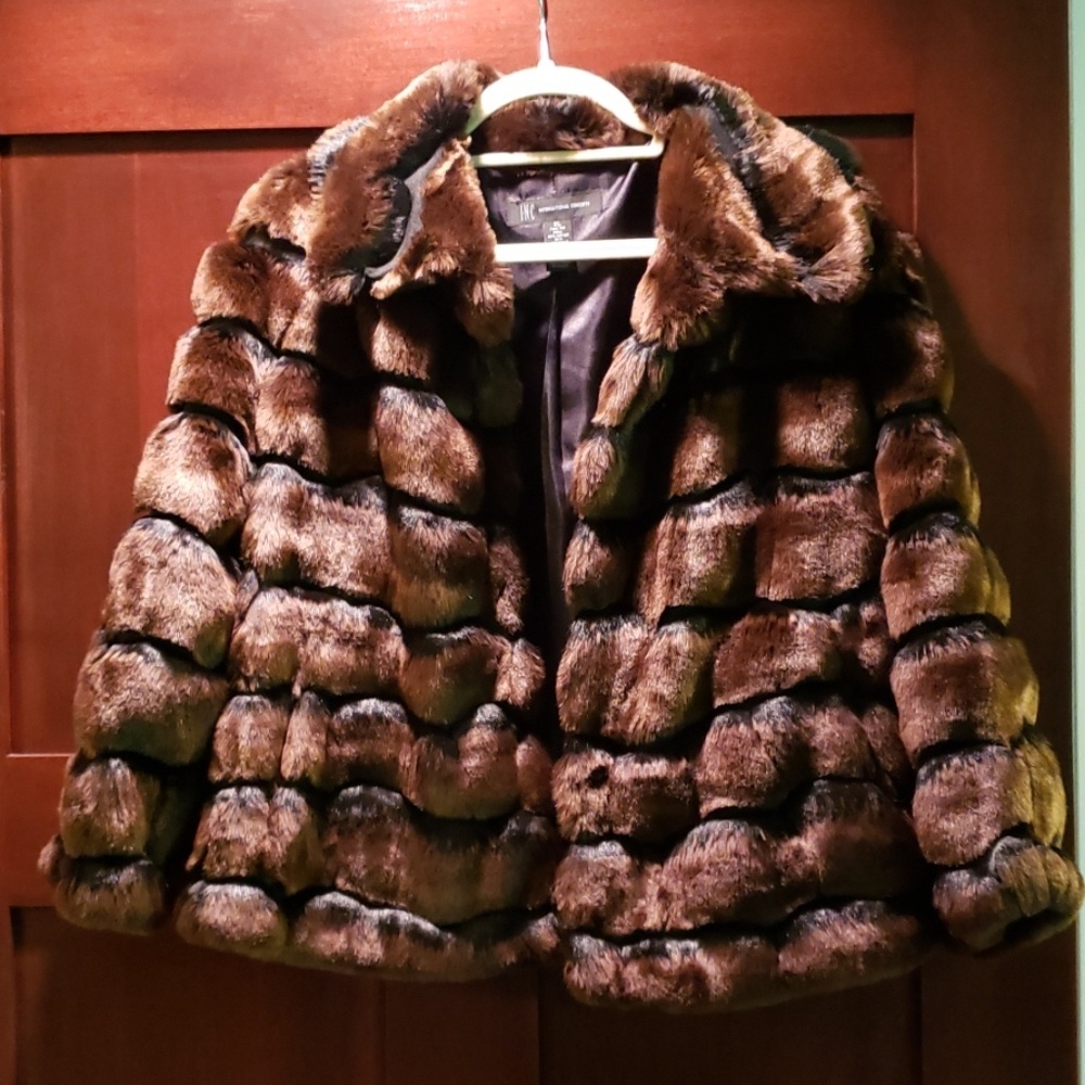 Faux Fur super soft brown jacket!🧥🧡